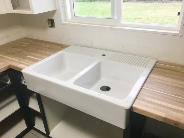 Cost of Chipped Sink Repair in Cypress