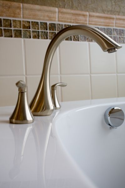 Cost of Bathtub Faucet Repair in Cypress