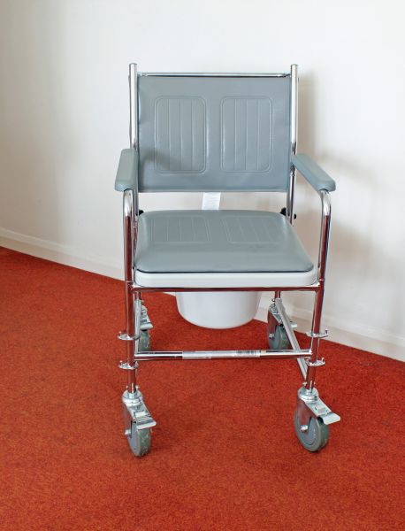 Cost of Commode Replacement in Cypress